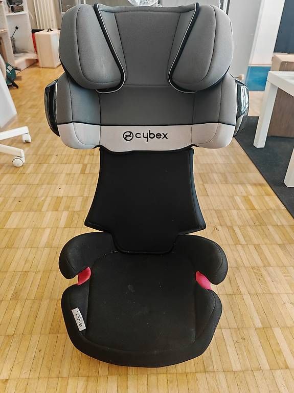 Seggiolini per auto: Cybex Solution X2-fix Kindersitz (15 - 36 kg)  – Usato da Pratteln venduto da chriska68 3