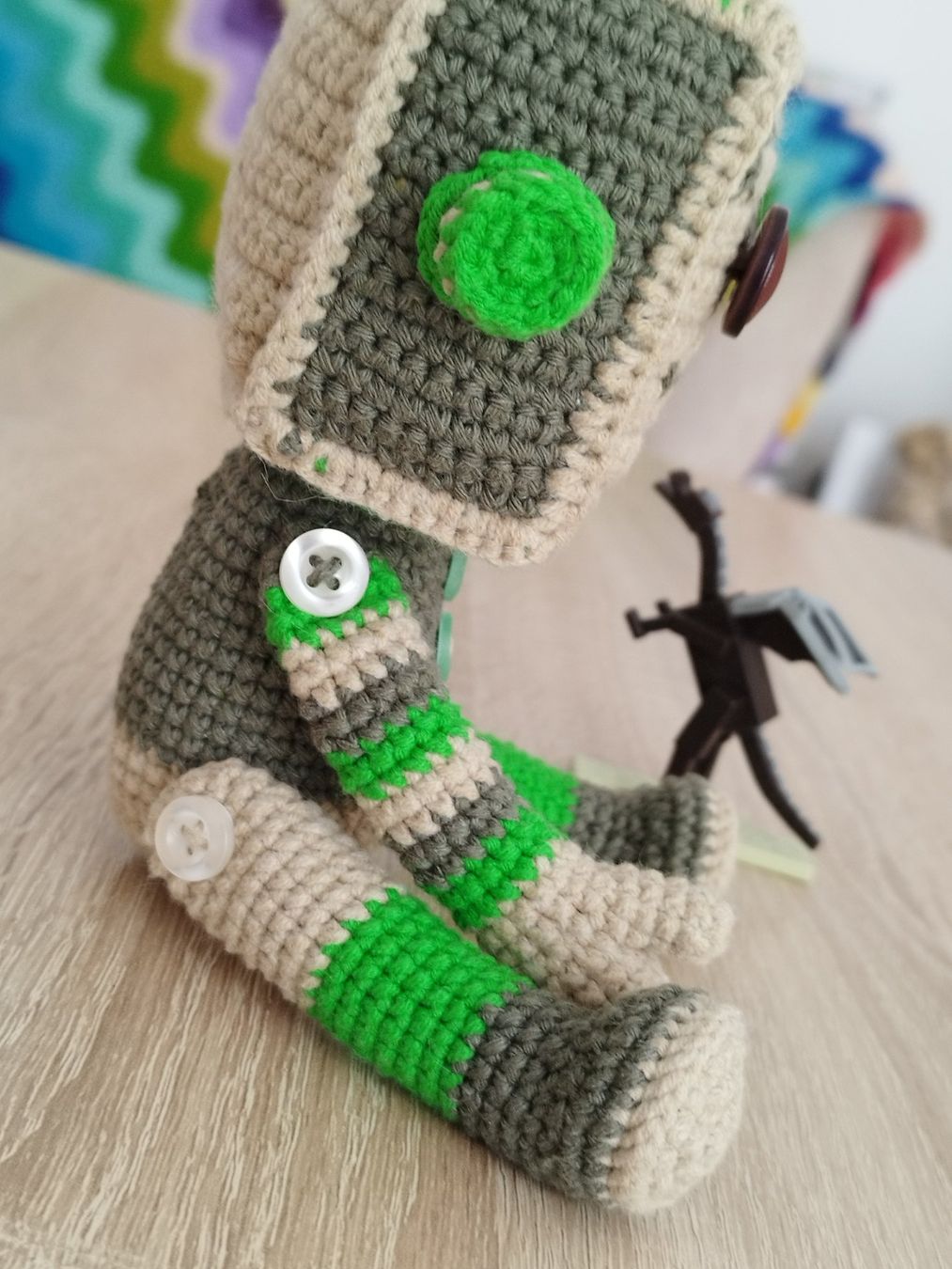 Giocattoli: Robot en crochet avec sa fusée – Nuovo e nell'imballaggio originale da Arnex-sur-Orbe venduto da can_97vn 5
