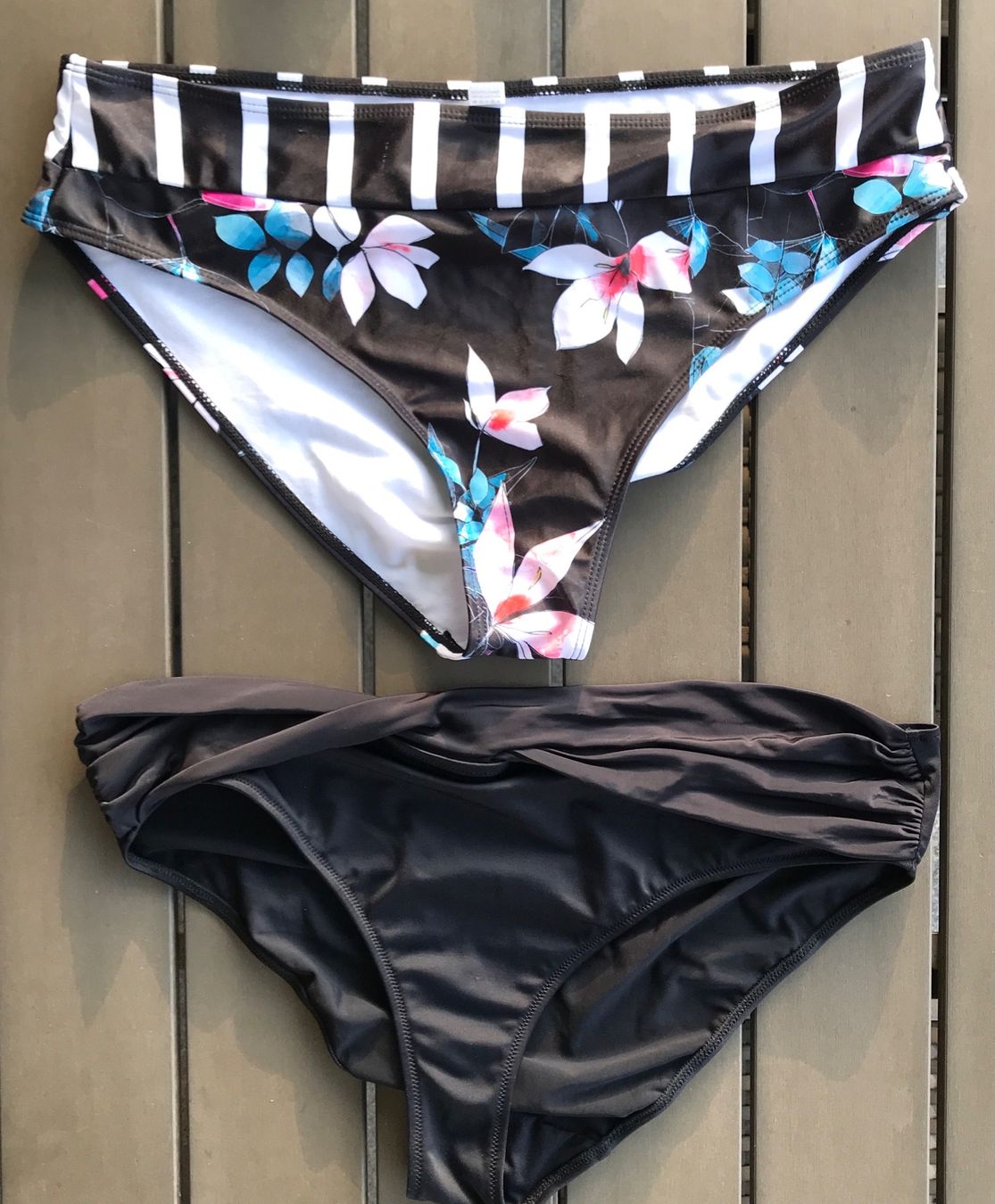 Costumi da bagno & Bikini: Tankini schwarz mit zwei Slips, Gr. 52 – Usato da Ebnat-Kappel venduto da Molton 6