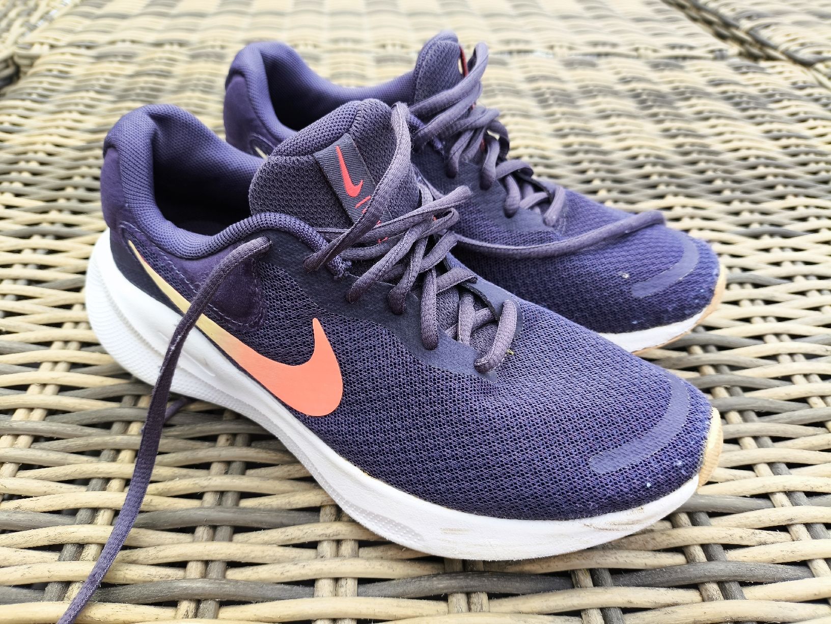Nike Scarpe da donna: NIKE Turnschuhe, Grösse 36 – Usato da Tecknau venduto da pia_b86r