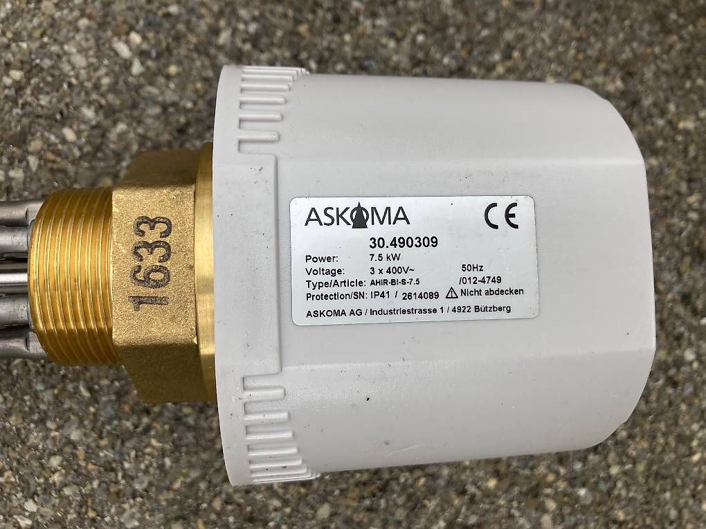 Radiatori: Heizregister / Einschraubheizkörper  – Nuovo e nell'imballaggio originale da Aesch BL venduto da Onir.c 2