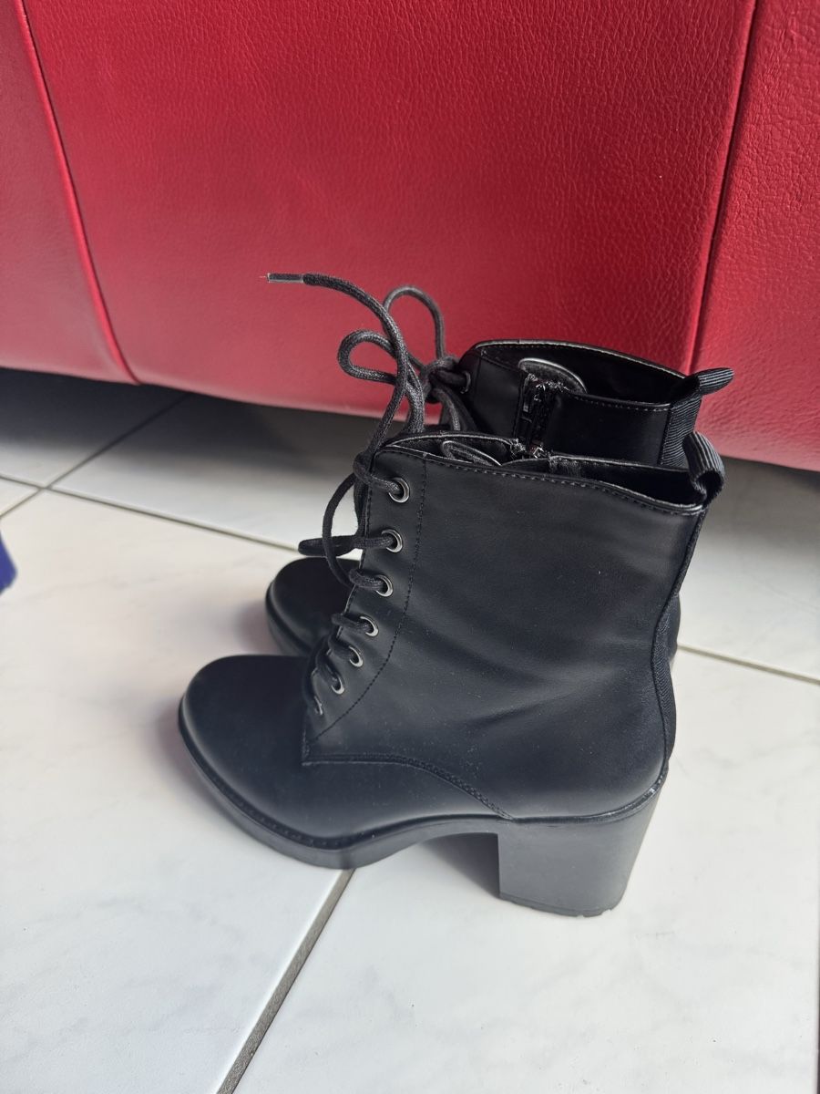 Damenschuhe: Schwarze Schnürstiefel Herbst Stiefel – Neu (gemäss Beschreibung) aus Bettlach von valishop 2