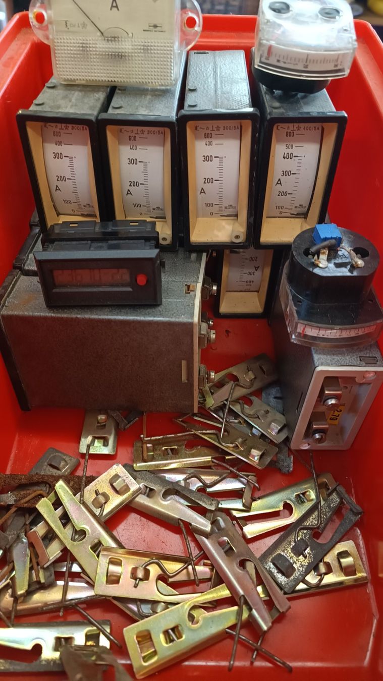 Misurare: Konvolut Messgeräte Amperemeter Voltmeter Frequenzmesser ... – Usato da Reiden venduto da Zofi-Brocki 4