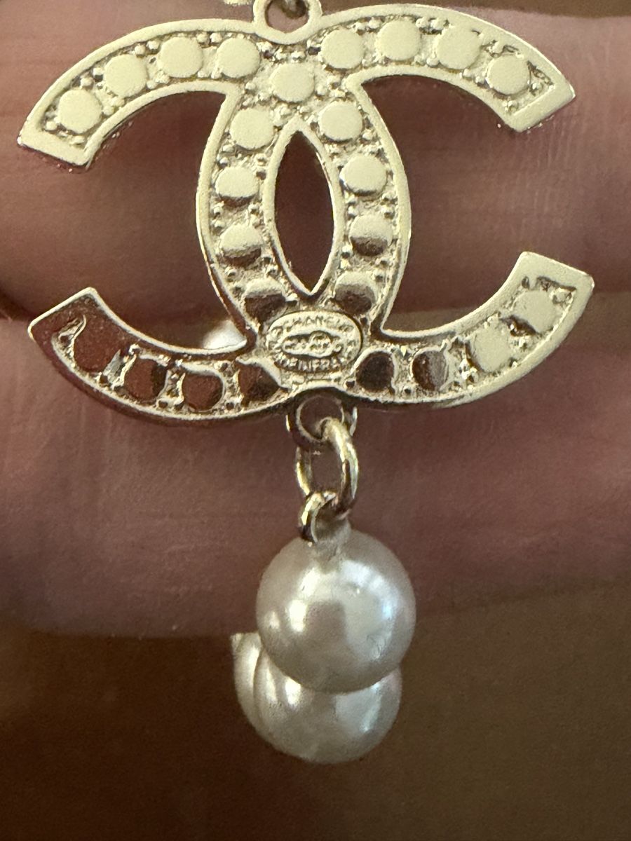 Ketten: Modeschmuck Chanel – Gebraucht aus Allschwil von Figidindia 2