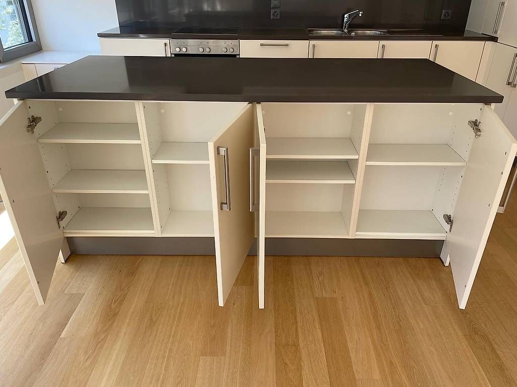 Cucine complete: Cuisine complète avec îlot central blanc état neuf – Usato da Genève venduto da EmmanuelD 8