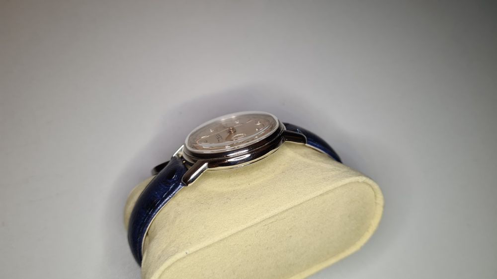 Montre Bracelet Suisse Automatique 21 Rubis Avec Date - état Occasion, Sans Marque