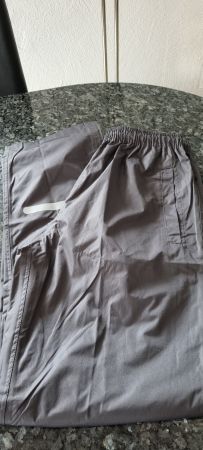 Regenhose L&D grau Grösse 158/164 neu