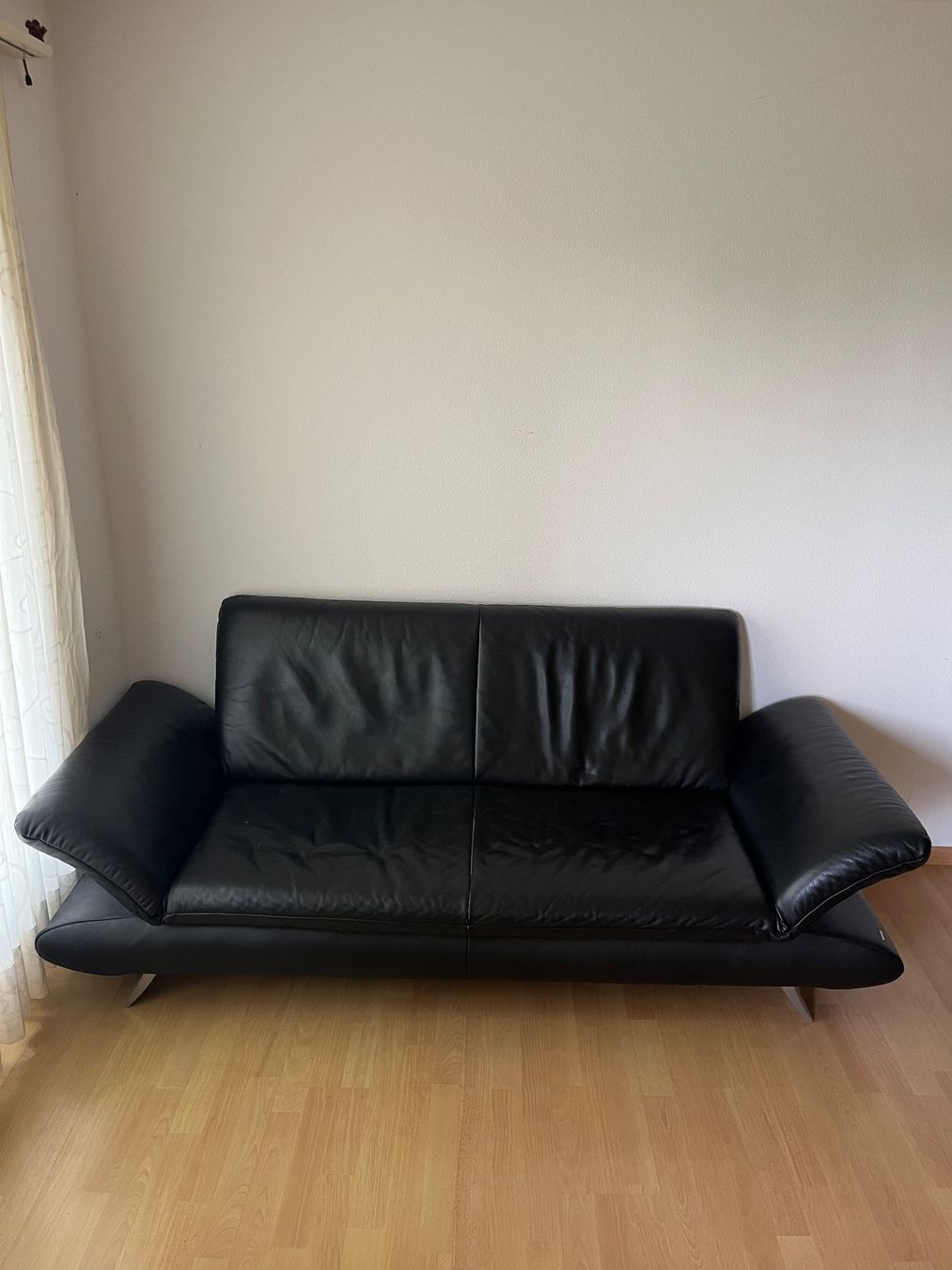 Divani: KOINOR Designer-Ledersofa 2-Sitzer schwarz Echtleder – Usato da Oberwil-Lieli venduto da ram_6mmt