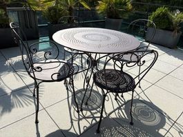 Table Fermob Montmartre 96cm  + 2 chaises + 2 fauteuils