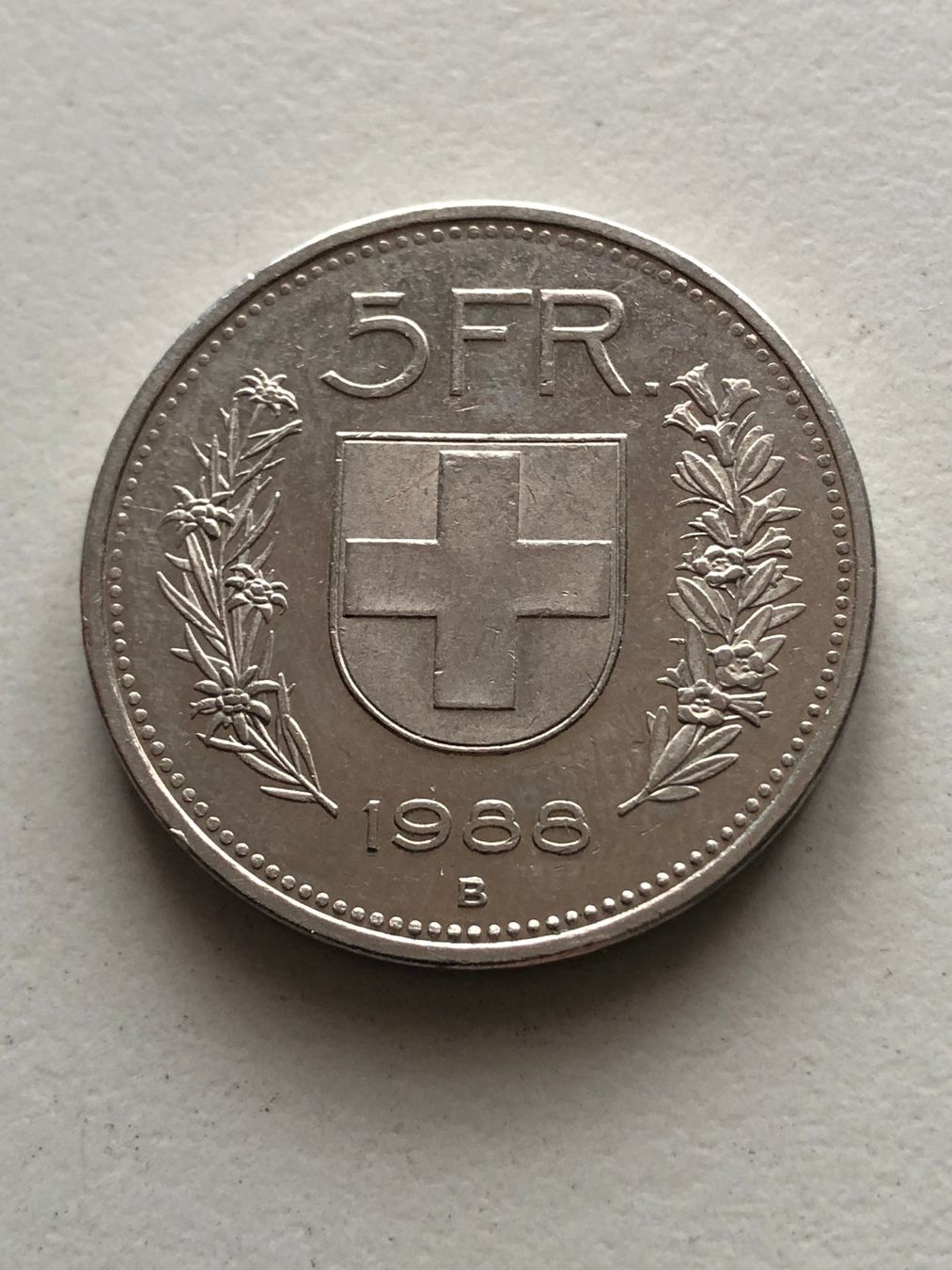Alle Münzen: 5 Fr. 1988 – Gebraucht aus Schötz von Odpa