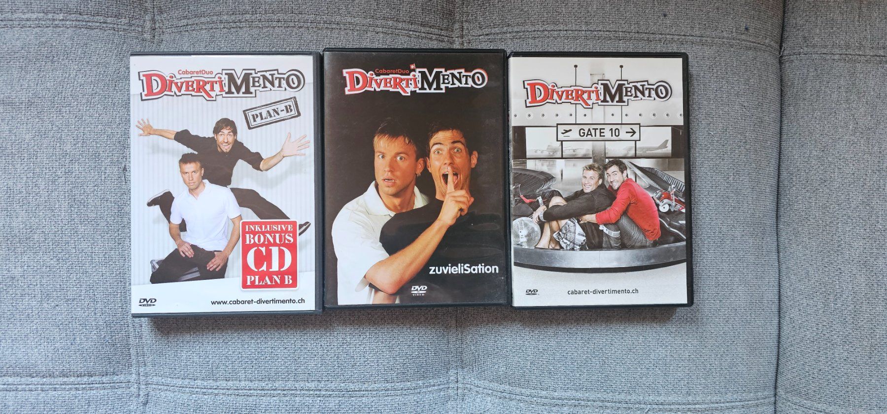 Tous les DVDs: Divertimento DVDs – D'occasion à Schafhausen i. E. par skyloler