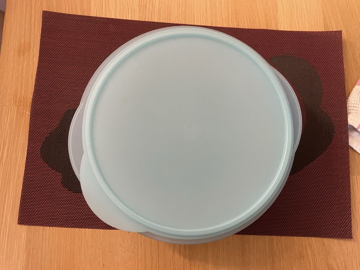 Tupperware Contenitori & Simili: Tupperware Schüssel hellblau mit Deckel – Usato da Aarau Rohr venduto da keedom 2