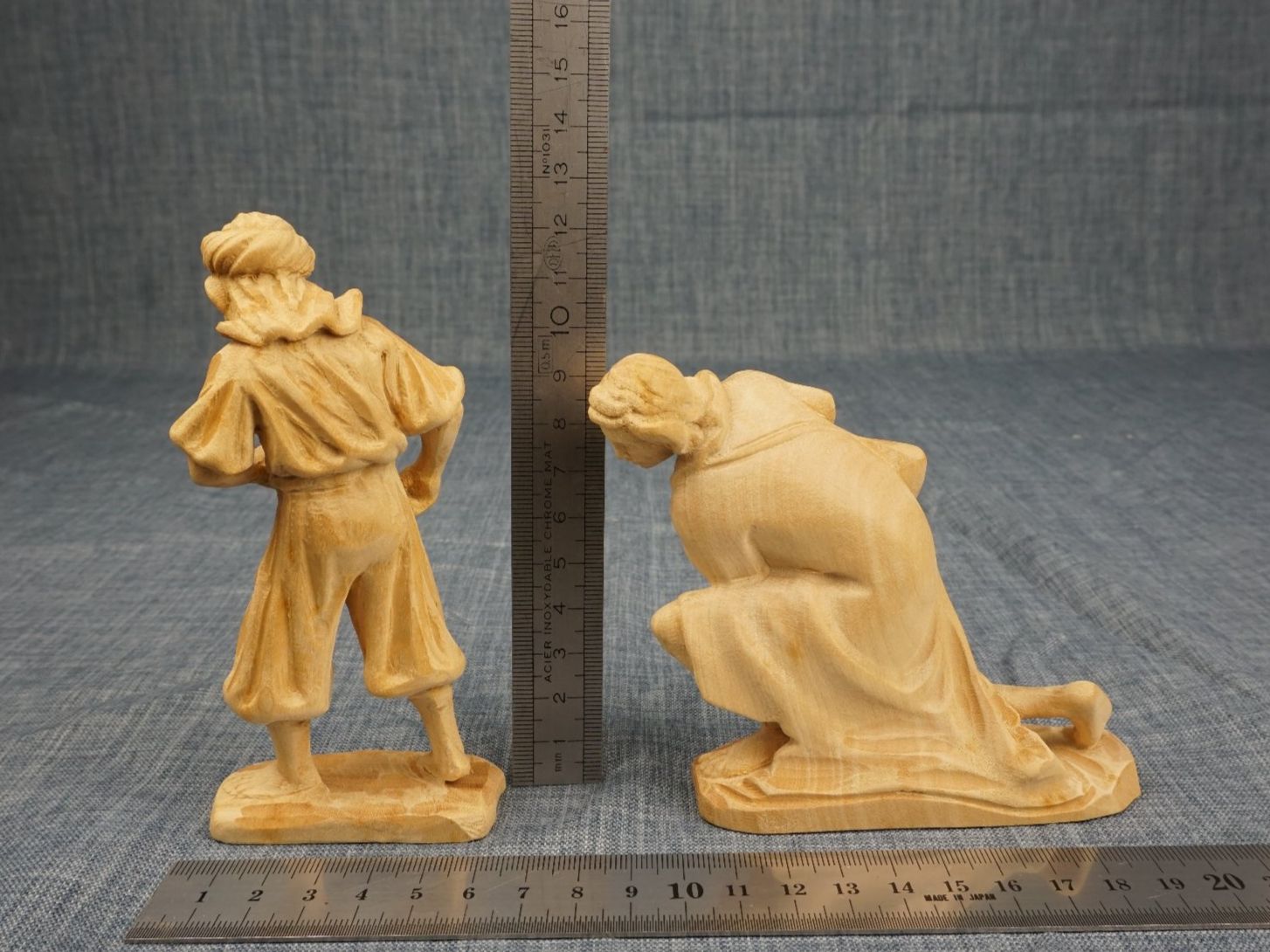 Statuette: Grosse Krippenfiguren - handgeschnitzt, 19-teilig – Usato da Diessbach b. Büren venduto da Crocharry 9
