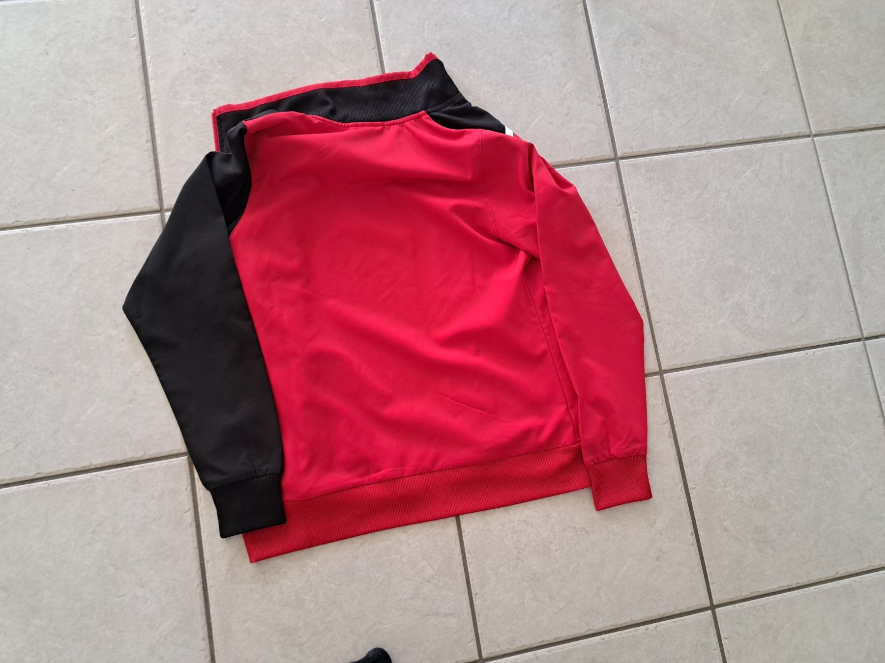 Erima Giacche: Erima Trainerjacke gr 36 neu – Nuovo (secondo la descrizione) da Thun venduto da Thun67 1