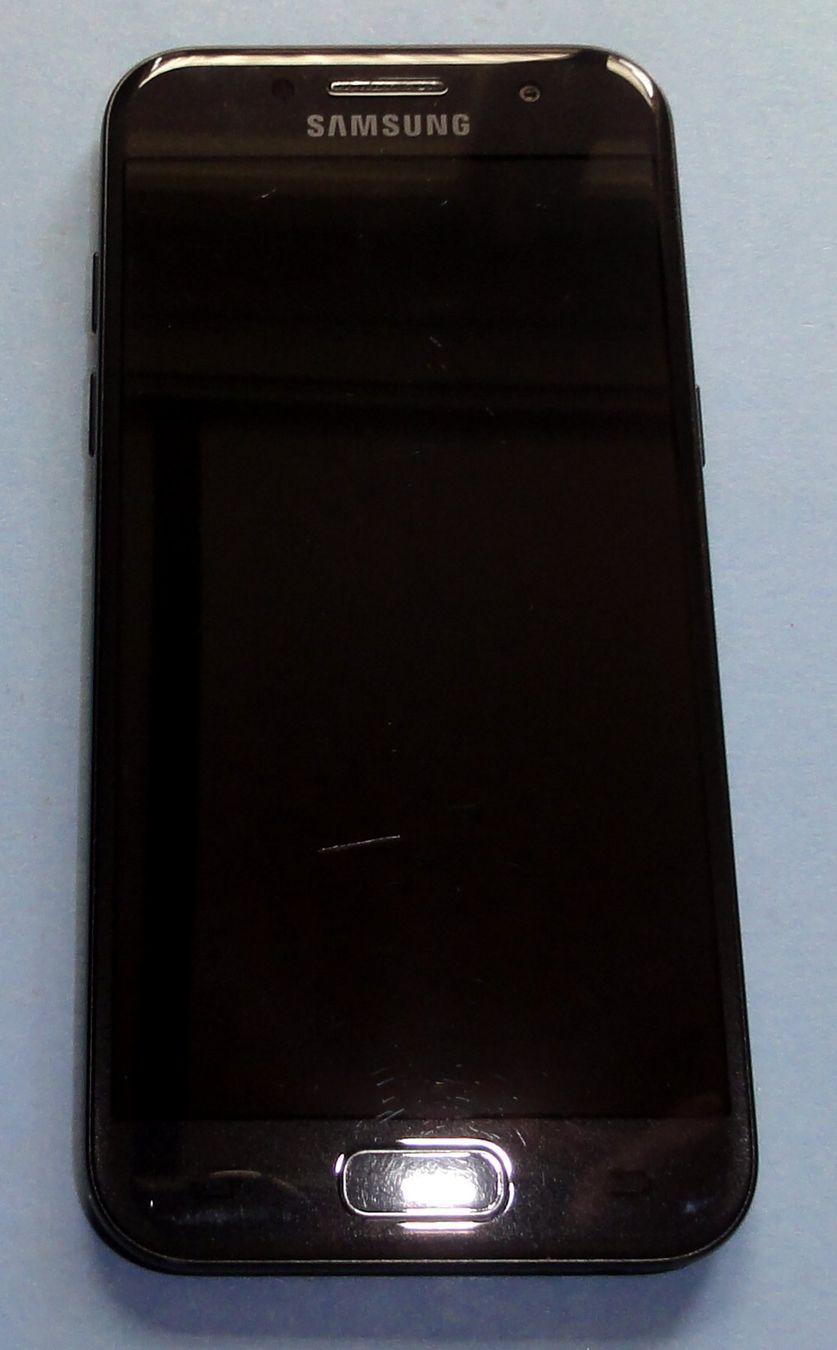 Samsung Telefoni cellulari / Smartphones: Samsung Galaxy A3 - guter Zustand – Usato da Waldenburg venduto da Rcparts 1
