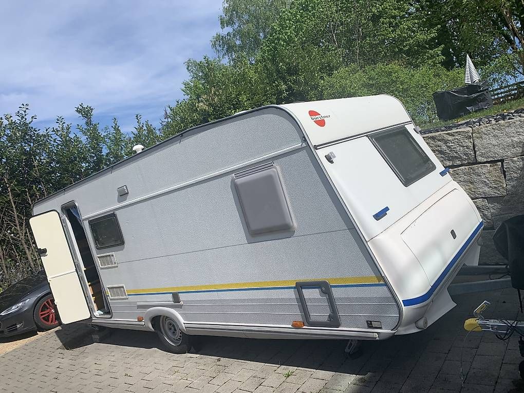 Bürstner Veicoli da campeggio: Bürstner 540 TK Wohnwagen mit Mover – Usato da Stein AG venduto da kiski230607