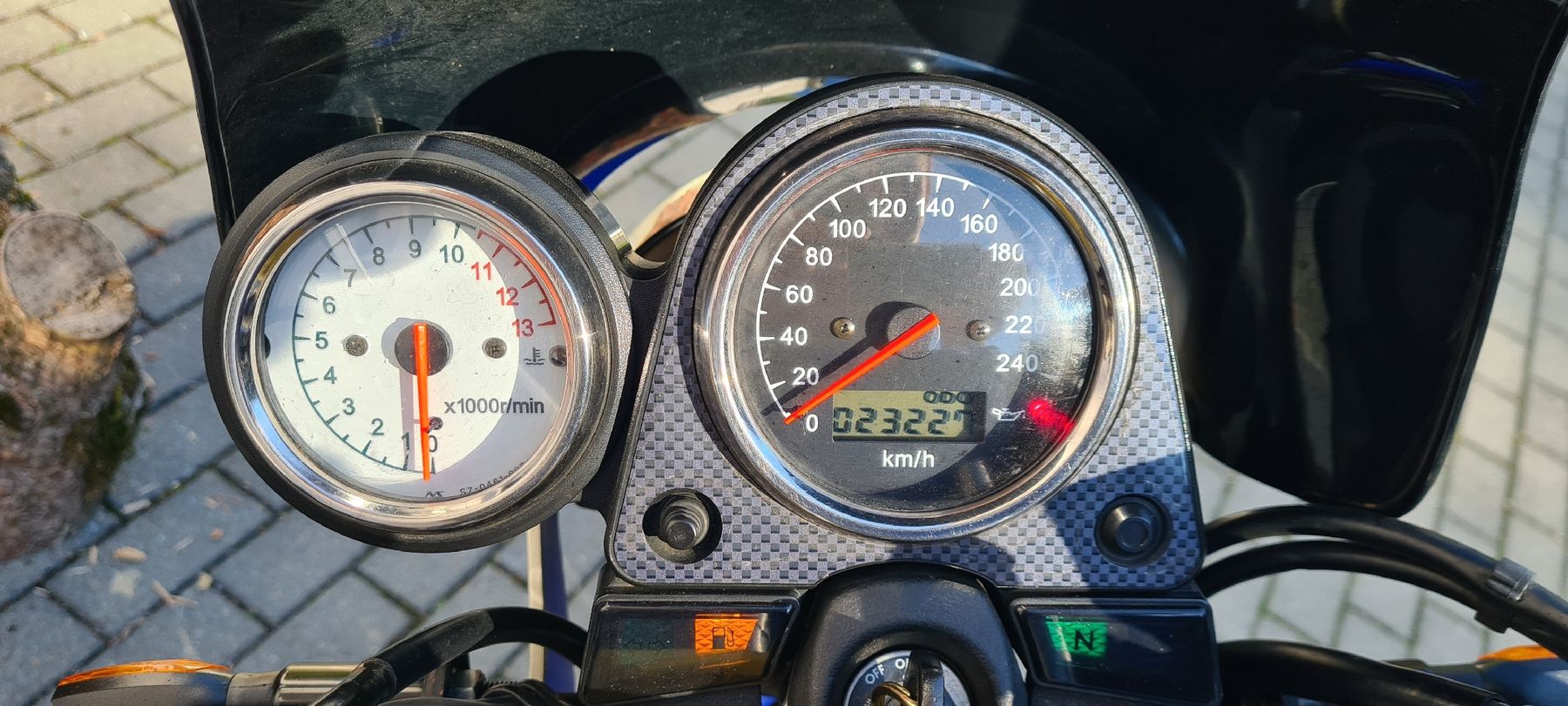 Suzuki Strada: Suzuki SV 650 TOP Bj. 2002 51,5 kW – Usato da Péry venduto da luigi.tuttifrutti 3