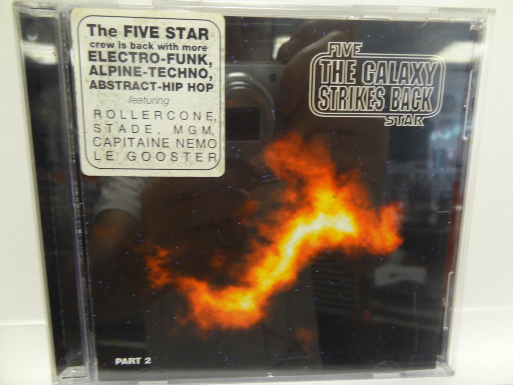 CDs: The Five Star Crew - The Galaxy Strikes Back Part 2 CD – D'occasion à luzern par musicandart