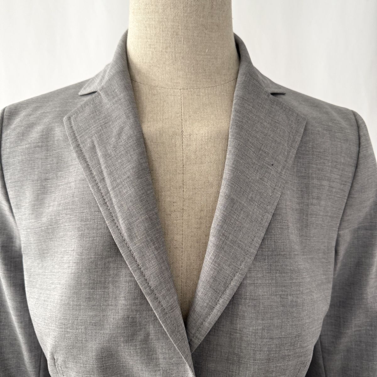 Akris Giacche: AKRIS Light Wool Jacket – Nuovo (secondo la descrizione) da Emmen venduto da Colette-Juliette 2