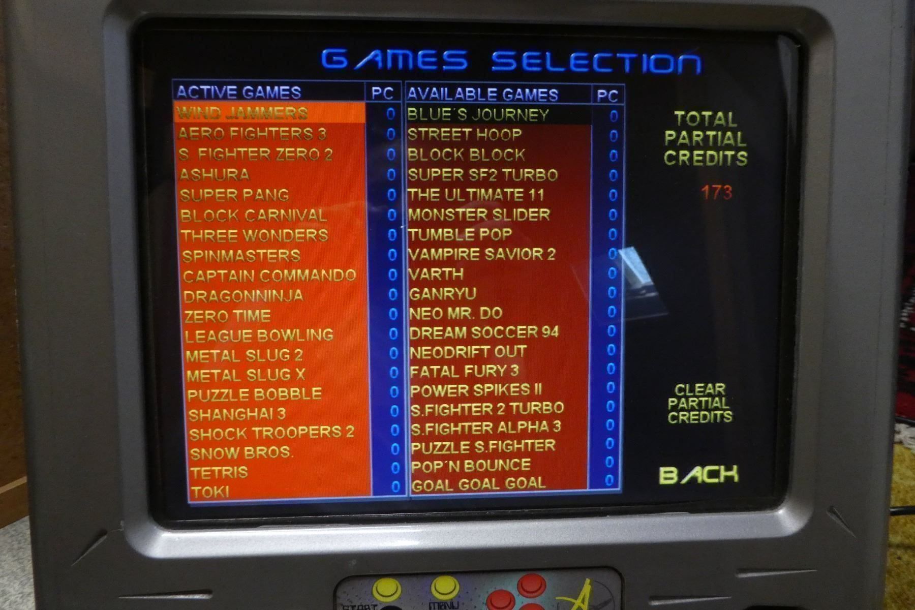 Slot Machine: Arcade Tabletop von Avrenches – Usato da Lausen venduto da Vectrex1 5