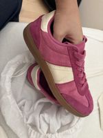 Baskets Zara rose et blanc daim taille 37 bon etat