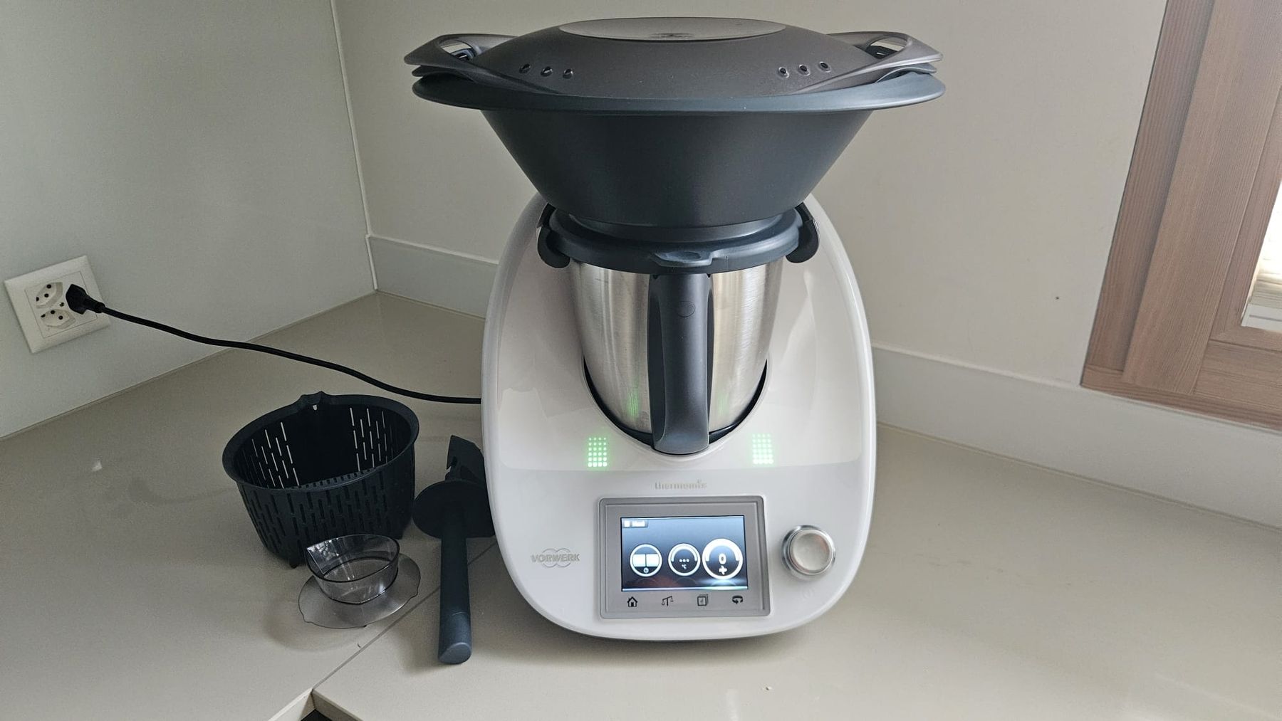 Thermomix Elettrodomestici da cucina: Thermomix TM5 – Usato da Widnau venduto da ronya10 4