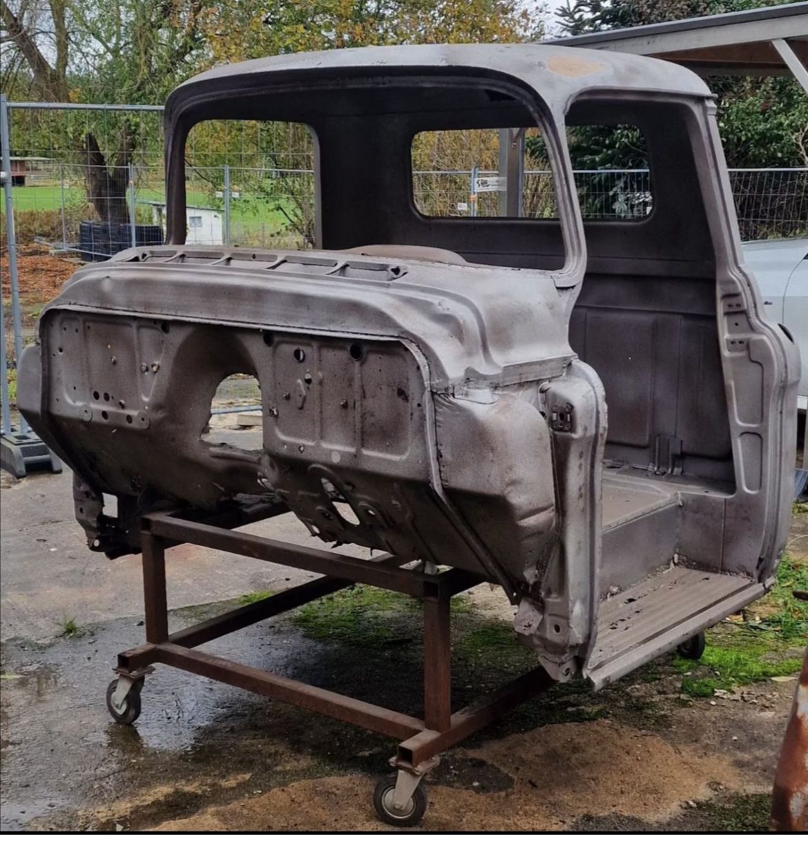 Chevrolet Tutti pezzi di ricambio auto: Apache 57/58/59 Truck Chevrolet – Usato da Krauchthal venduto da rhu_g7mq