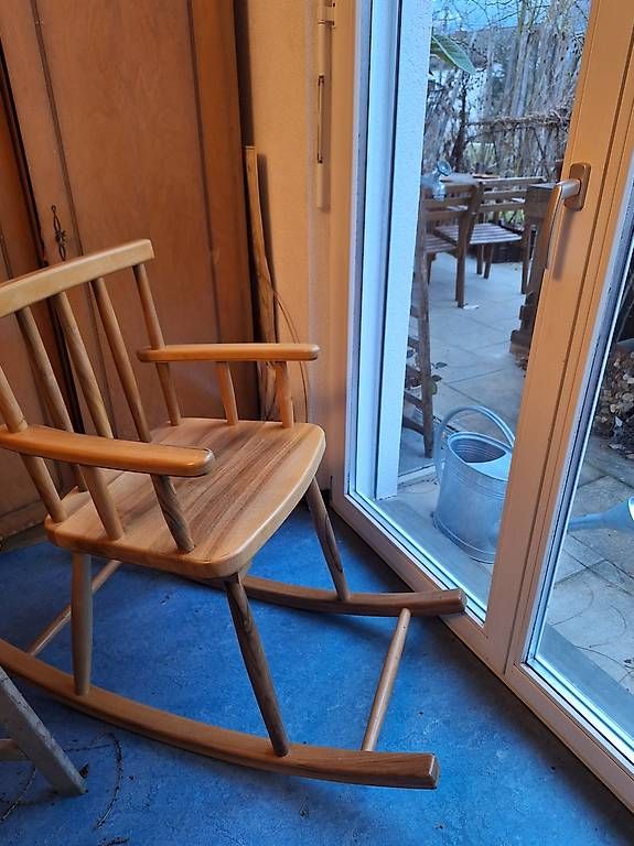 Sedie: Schaukelstuhl aus Holz  – Usato da Erlinsbach SO venduto da roman728