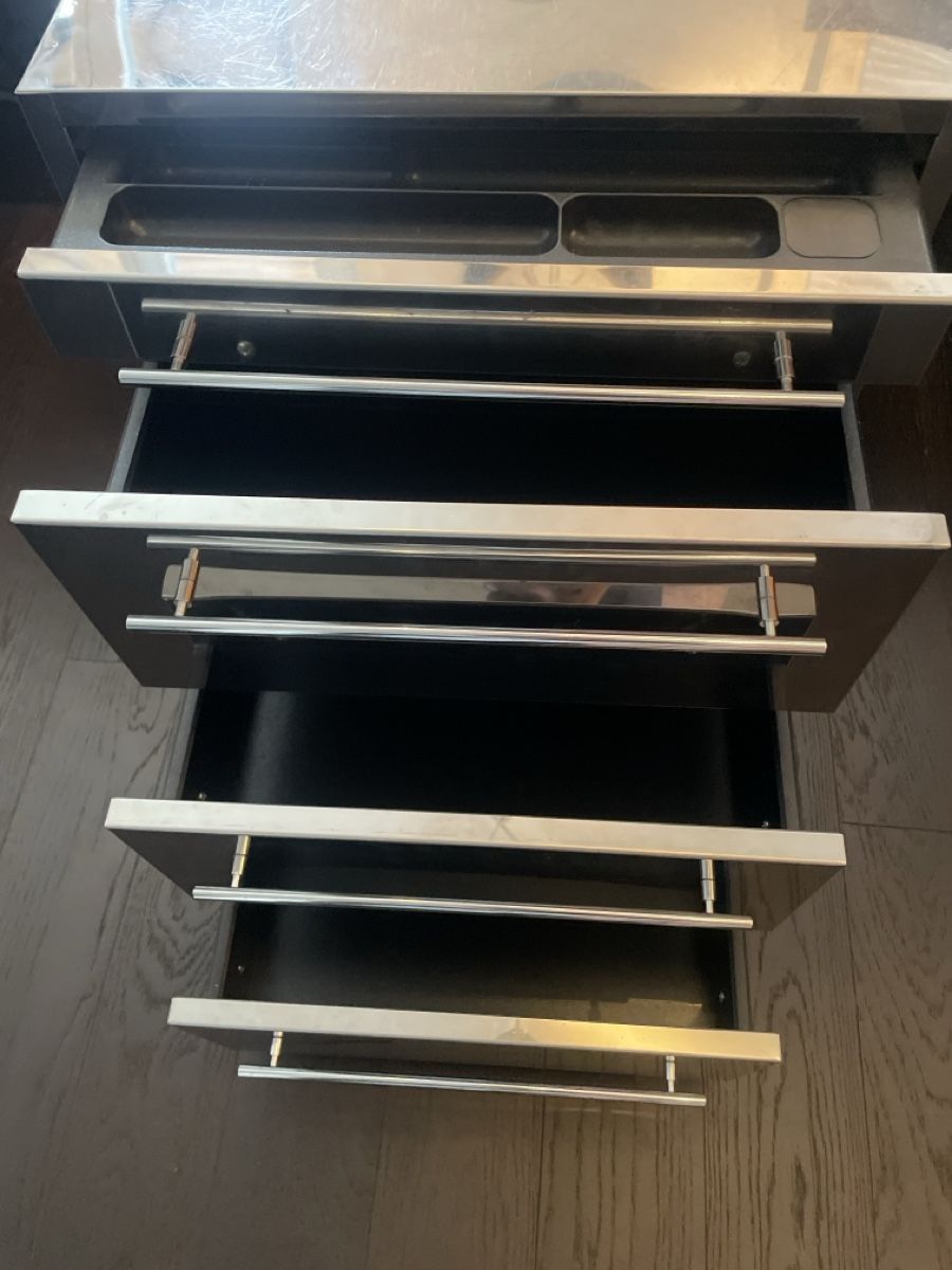 Commodes: Bürokommode – D'occasion à Münsingen par ren_5mwr 1
