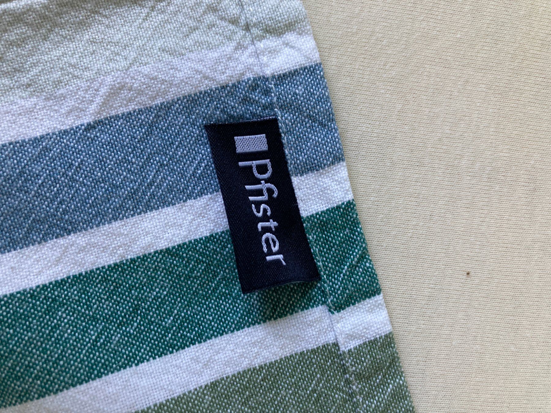 Pfister Strofinacci: Torchon Pfister en coton rayé vert bleu – Usato da Biel/Bienne venduto da GebrauchtUndGut 1