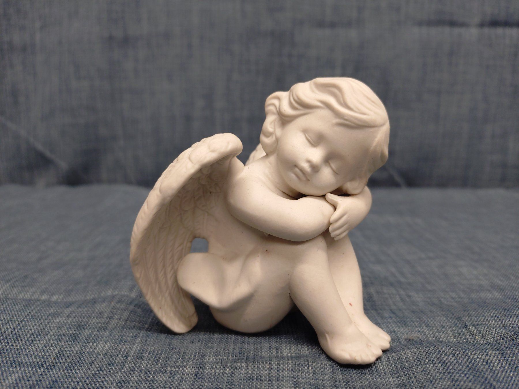 Statuette: Engel-Figur aus Keramik – Usato da Diessbach b. Büren venduto da Crocharry