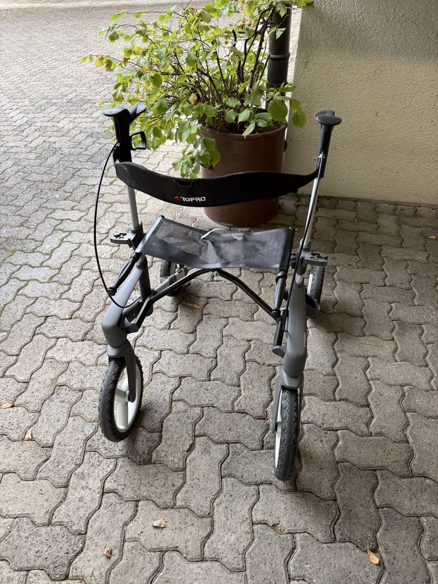 Ausili per la deambulazione: Rollator – Usato da Oetwil a.d. Limmat venduto da Nizina 5