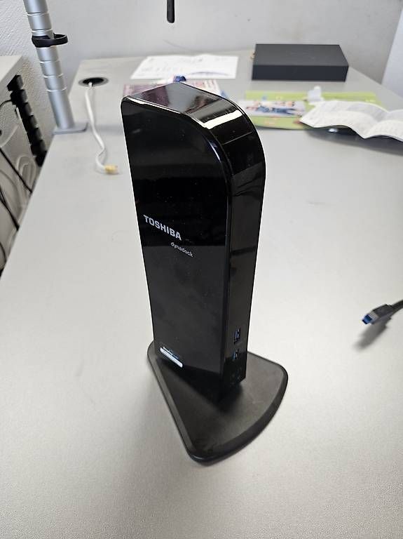 Docking station: Toshiba Docking Station – Usato da Pratval venduto da hirschi.silas