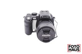 Fujifilm FinePix 9500 Digital Bridge Kamera 9 MP 1040