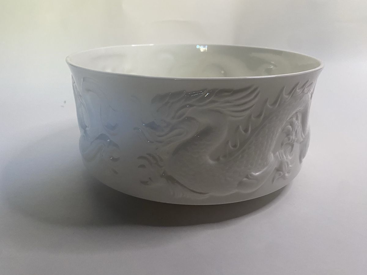 Ciotole: Coalport Dragon Bowl - bone China – Nuovo (secondo la descrizione) da Genève venduto da arcadiancocteau 1