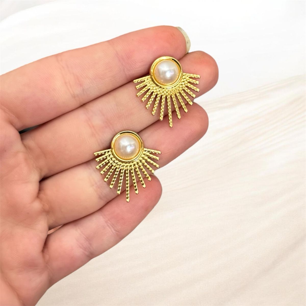 Ohrringe & -stecker: Boucles d’oreilles  – Neu und originalverpackt aus Châtel-St-Denis von Montclair_Swiss