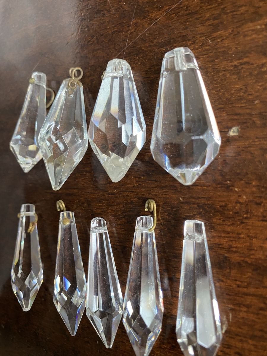 Lampadari & plafoniere: 8 pampilles cristal : dim. diff. – Usato da Genève venduto da Mar7319 2