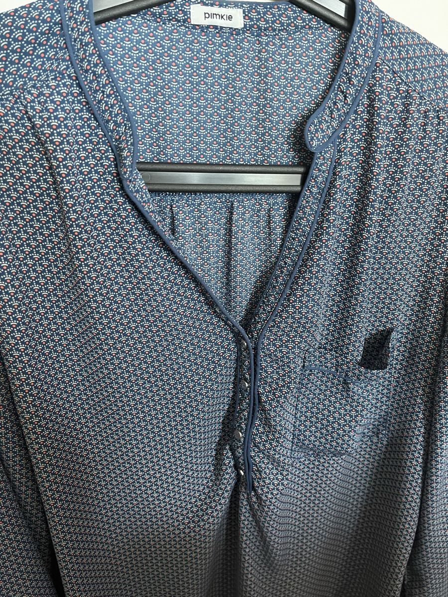 Chemisiers: Bluse dunkelblau mit muster Gr. M/L – Neuf (Voir description) à Hinwil par dire07 1