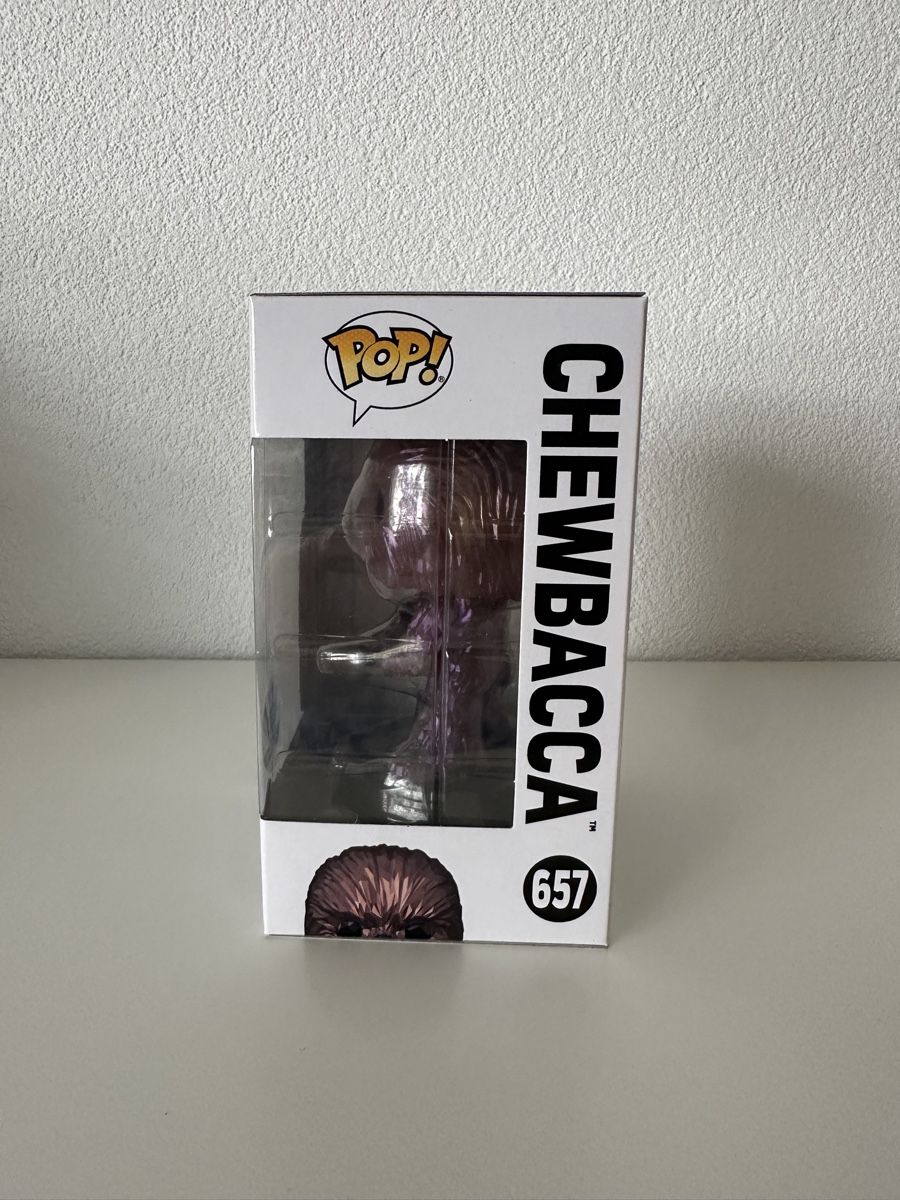 Funko Statuette: Funko Pop Chewbacca Disney 100 Edition (Facet) – Nuovo e nell'imballaggio originale da Mels venduto da Hannah_Fee 1