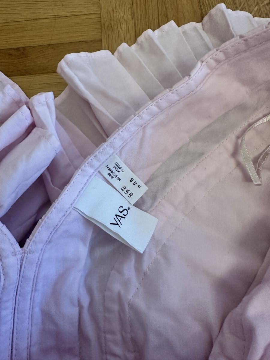 Blusen: YAS-Bluse, rosa, Grösse M 40, Rüschenärmel – Gebraucht aus Zürich von alex124 2