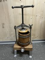 Alte Weinpresse / Obstpresse, Holz und Metall