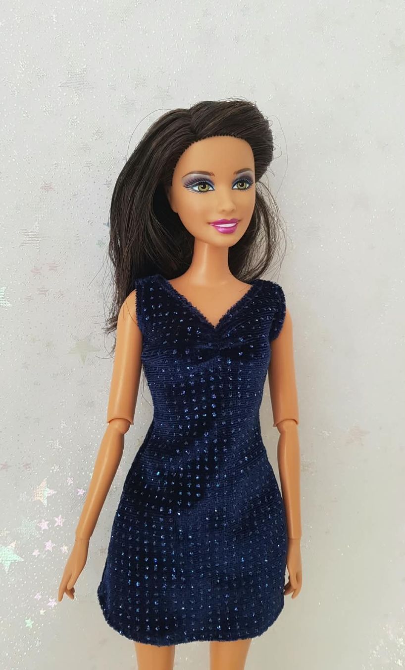 Poupées: Barbie Kleid – Neuf (Voir description) à Lachen SZ par Sakura4hime 3