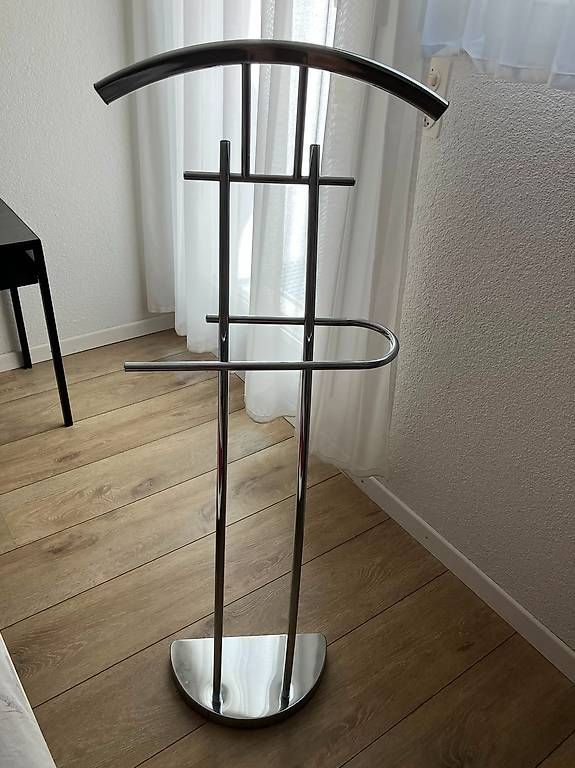 Guardaroba: Herrendiener Chrom – Usato da Sins venduto da Icezeit0