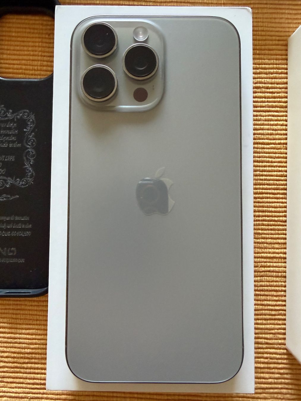 Apple Handys / Smartphones: iPhone 16 pro Max 512 GB – Neu (gemäss Beschreibung) aus Therwil von romabu 5