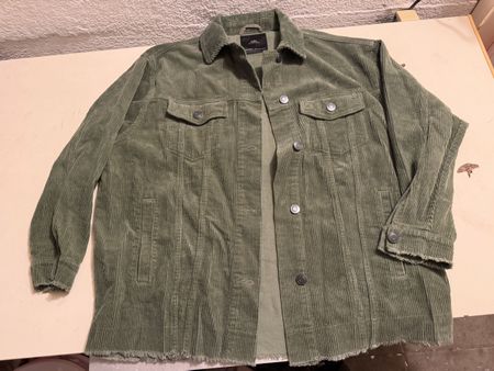 Cord Jacke Zara olivgrün Grösse S 
