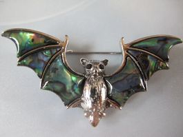 Halloween Fledermaus Brosche, Vintage Look, Top Zustand!