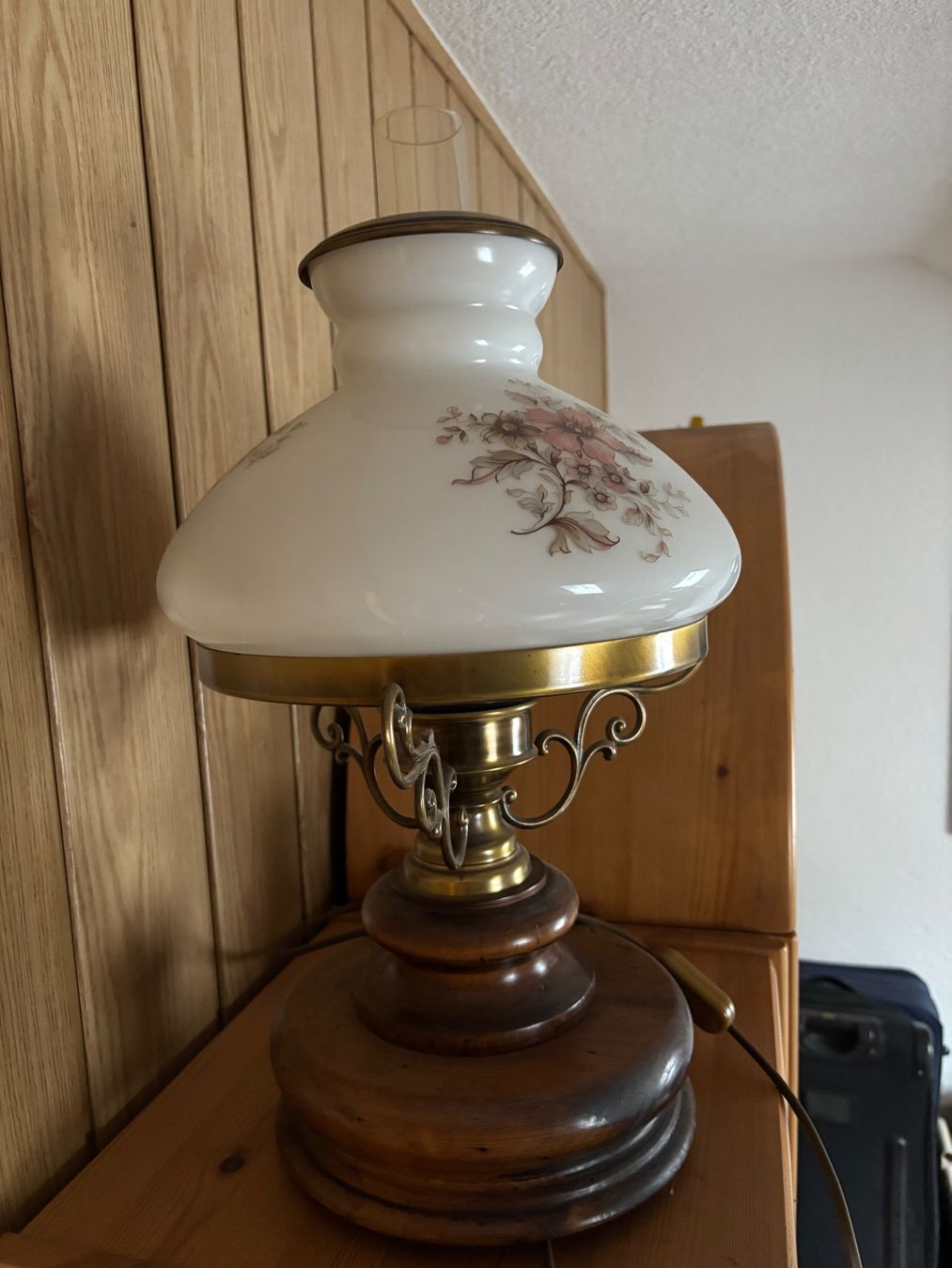 Lampes: Stehlampe – D'occasion à Berg TG par Bones333