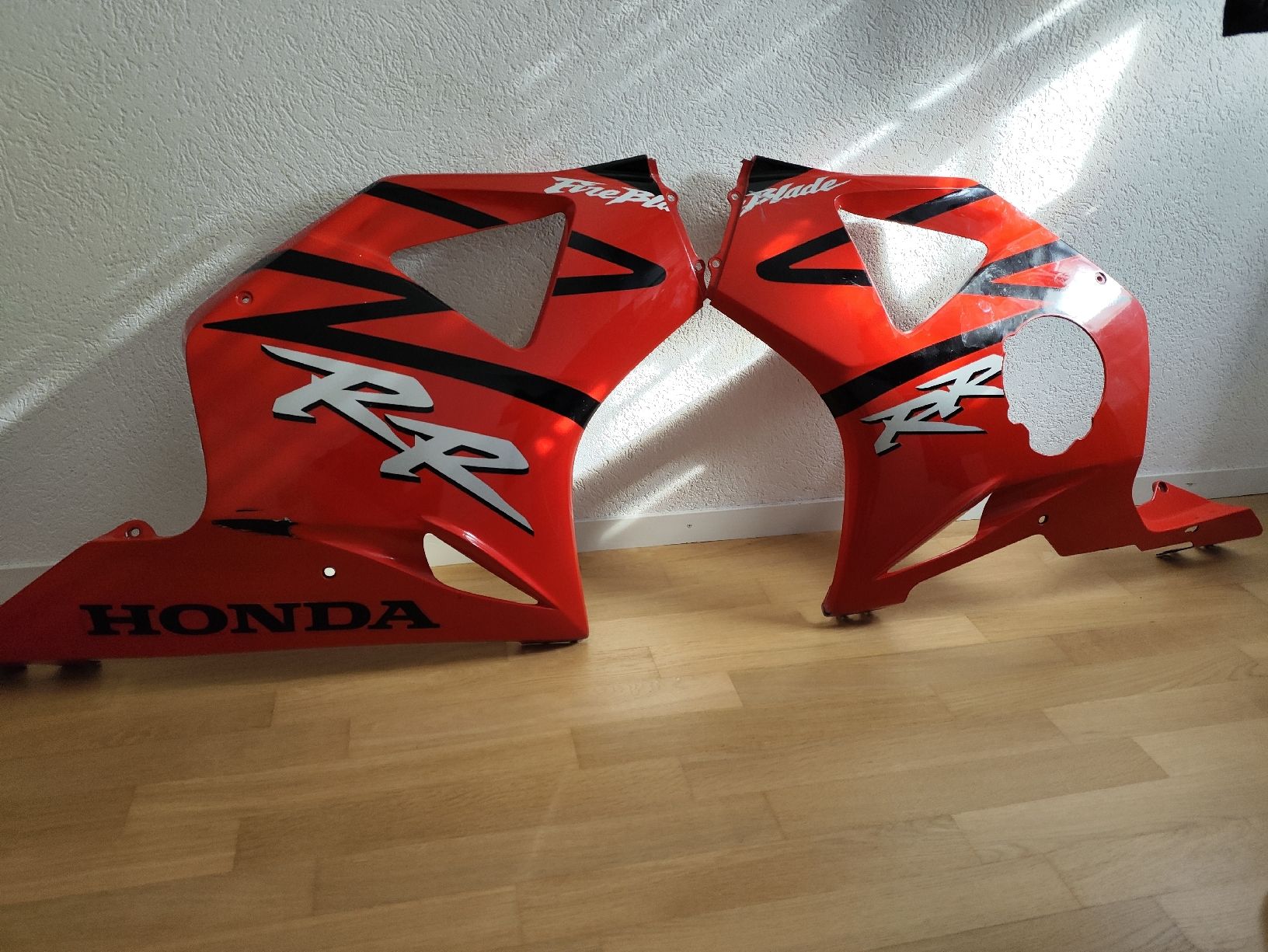 Honda Tutti i ricambio per moto: Honda CBR 954 RR – Usato da La Chaux-de-Fonds venduto da ZX-7R_17