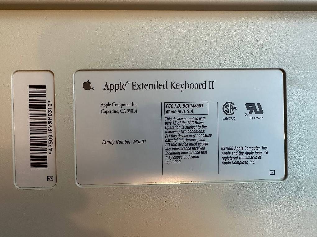 Apple Tastiere: Apple Extended Keyboard II M3501 US Layout + ADB Adapter – Usato da Zürich venduto da cocoapriest 2