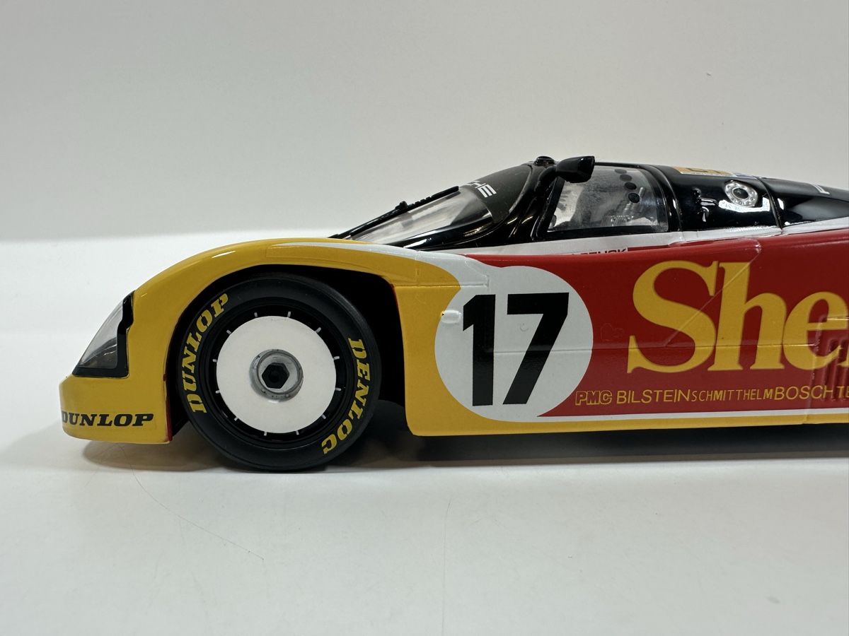 Porsche Modellini d'auto: Porsche 962C 1:18 Shell, Stuck/Bell/Ludwig,Universal Hobbies – Usato da Zofingen venduto da rf9_x2xt 8